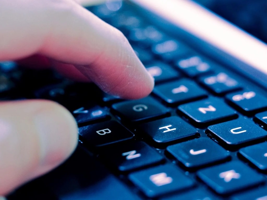 Plongez dans l'univers des générateurs d'images IA accessibles